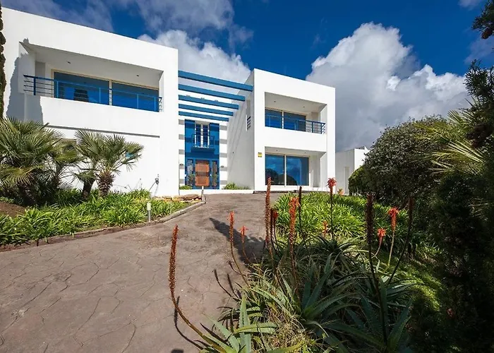 Villa Tarifa ヴィラ *